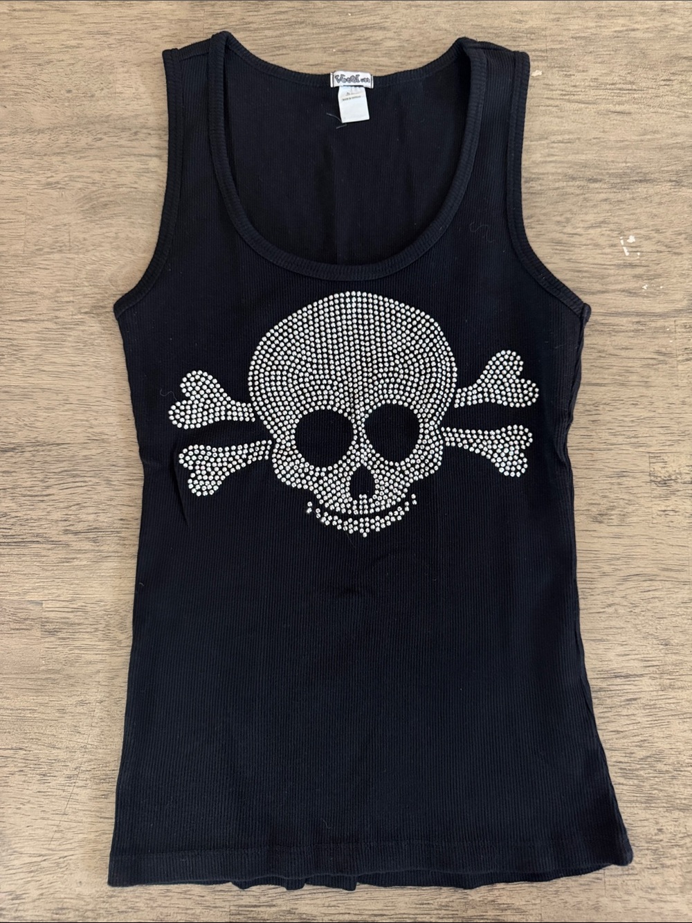 Vocal Apparel juniors black crystal skull crossbones tank top size L large